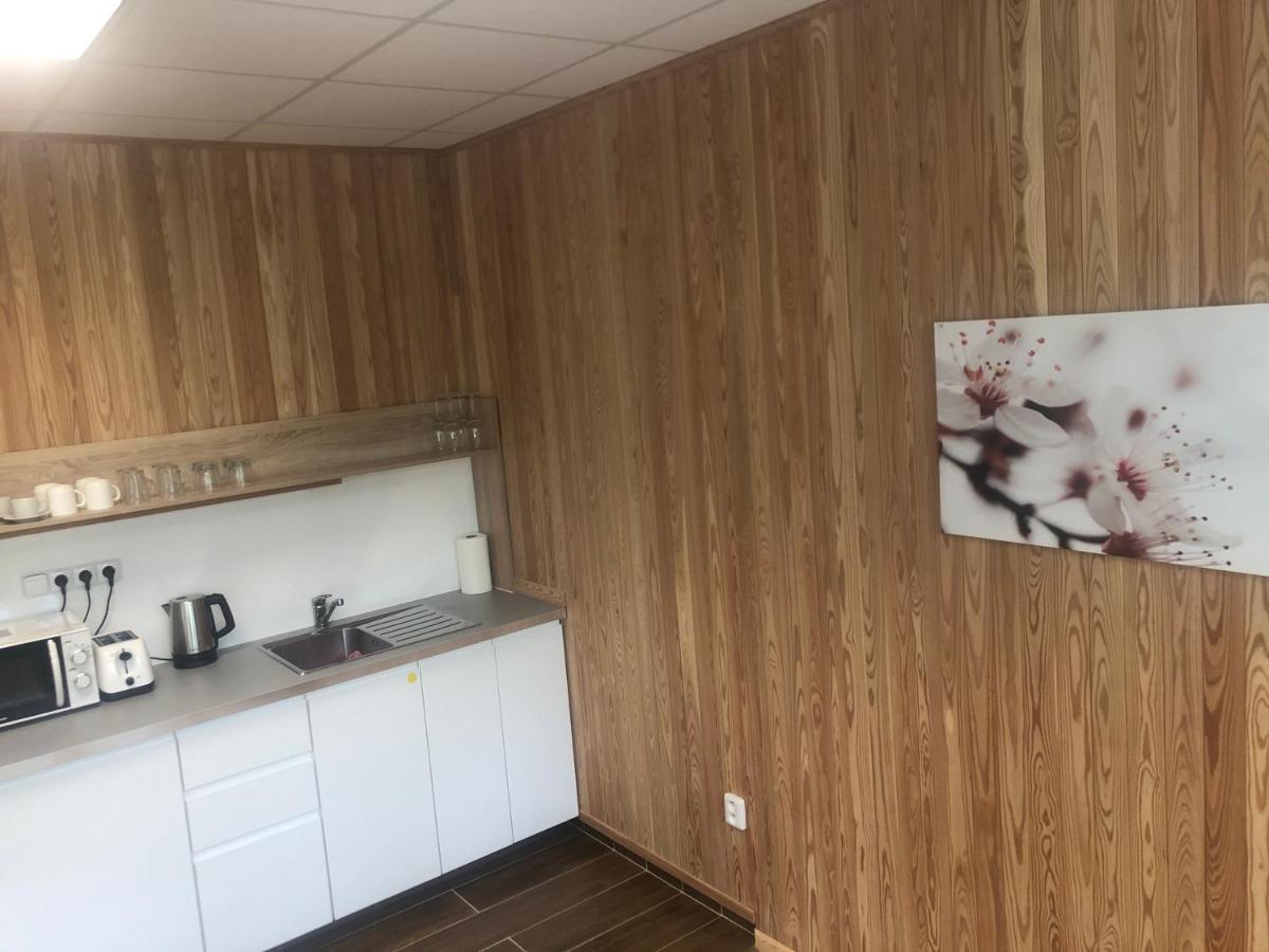 Dnm Inn Korycany Ngoại thất bức ảnh