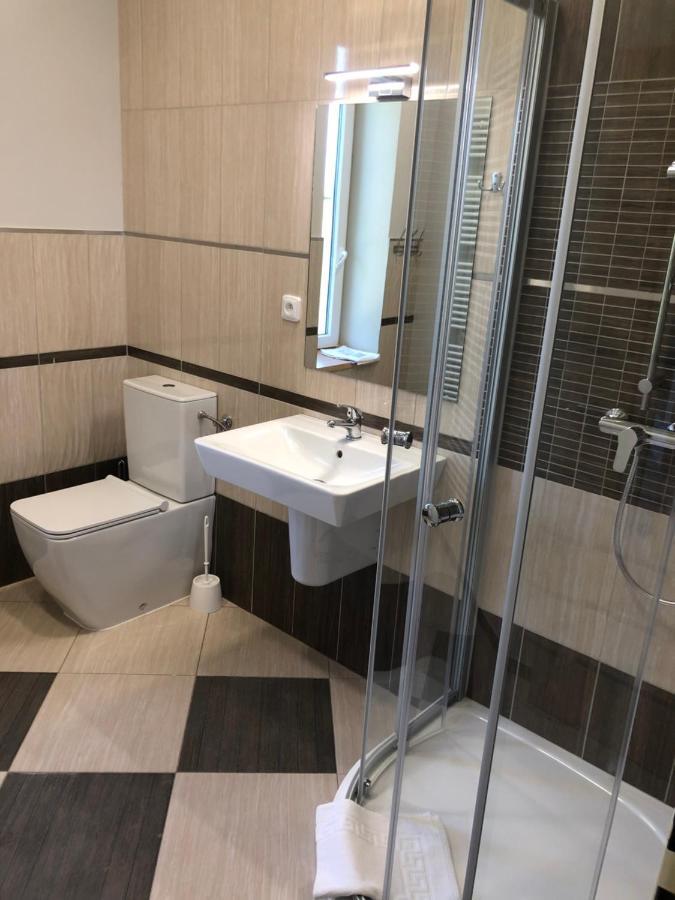 Dnm Inn Korycany Ngoại thất bức ảnh