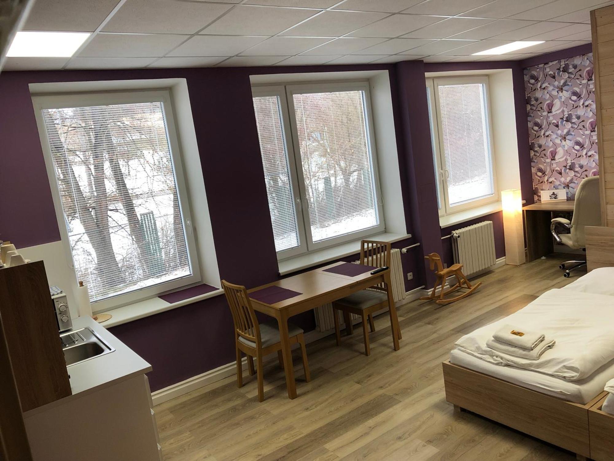 Dnm Inn Korycany Ngoại thất bức ảnh