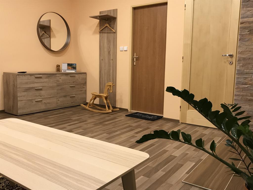 Dnm Inn Korycany Ngoại thất bức ảnh